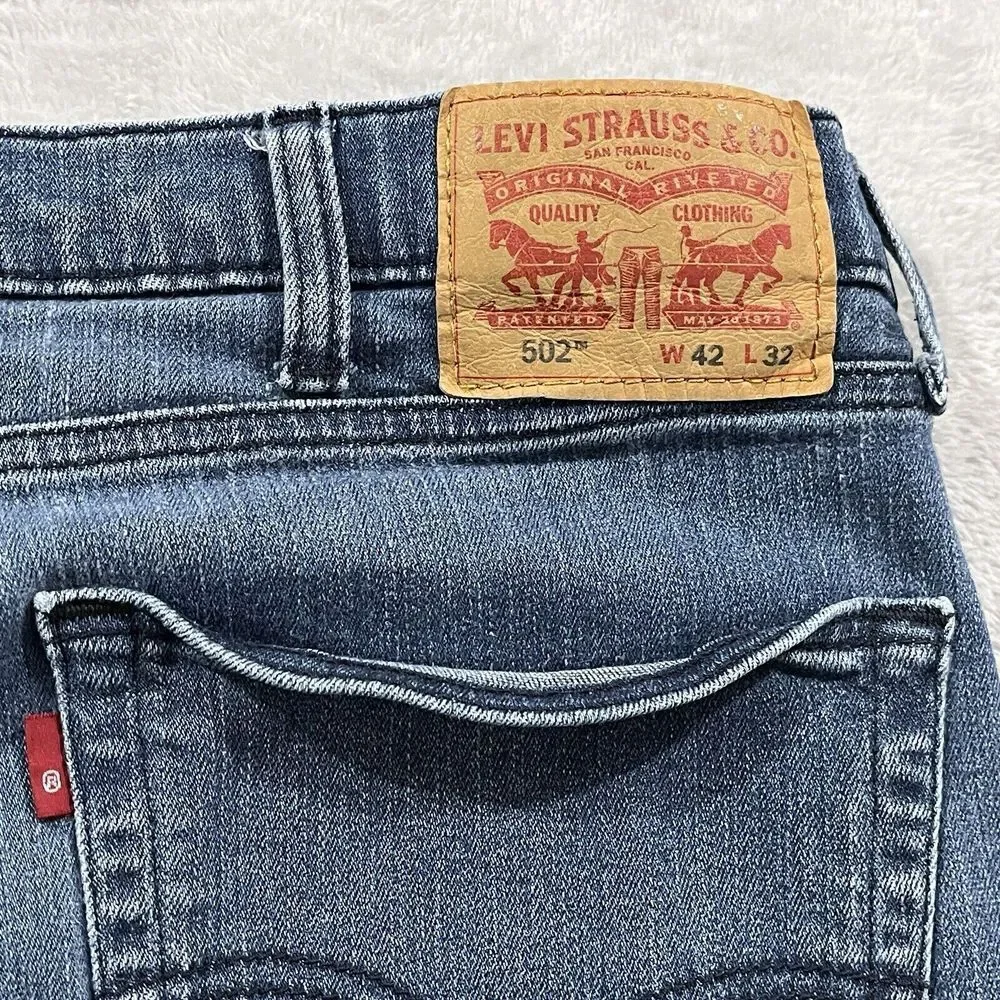Levis 502 Jeans Men‎ 42x29.5* Blue Regular Fit Tapered Leg Medium Wash